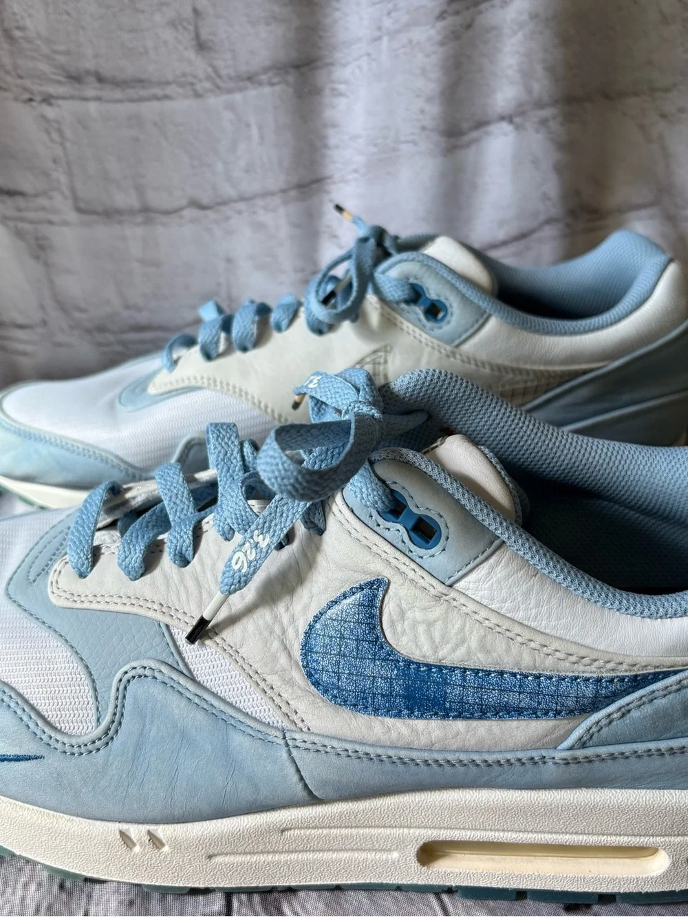 Nike classic low